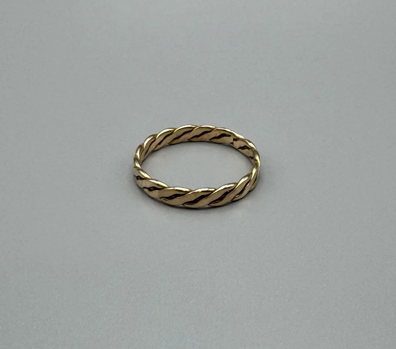 Gold cable band in 14k yellow gold