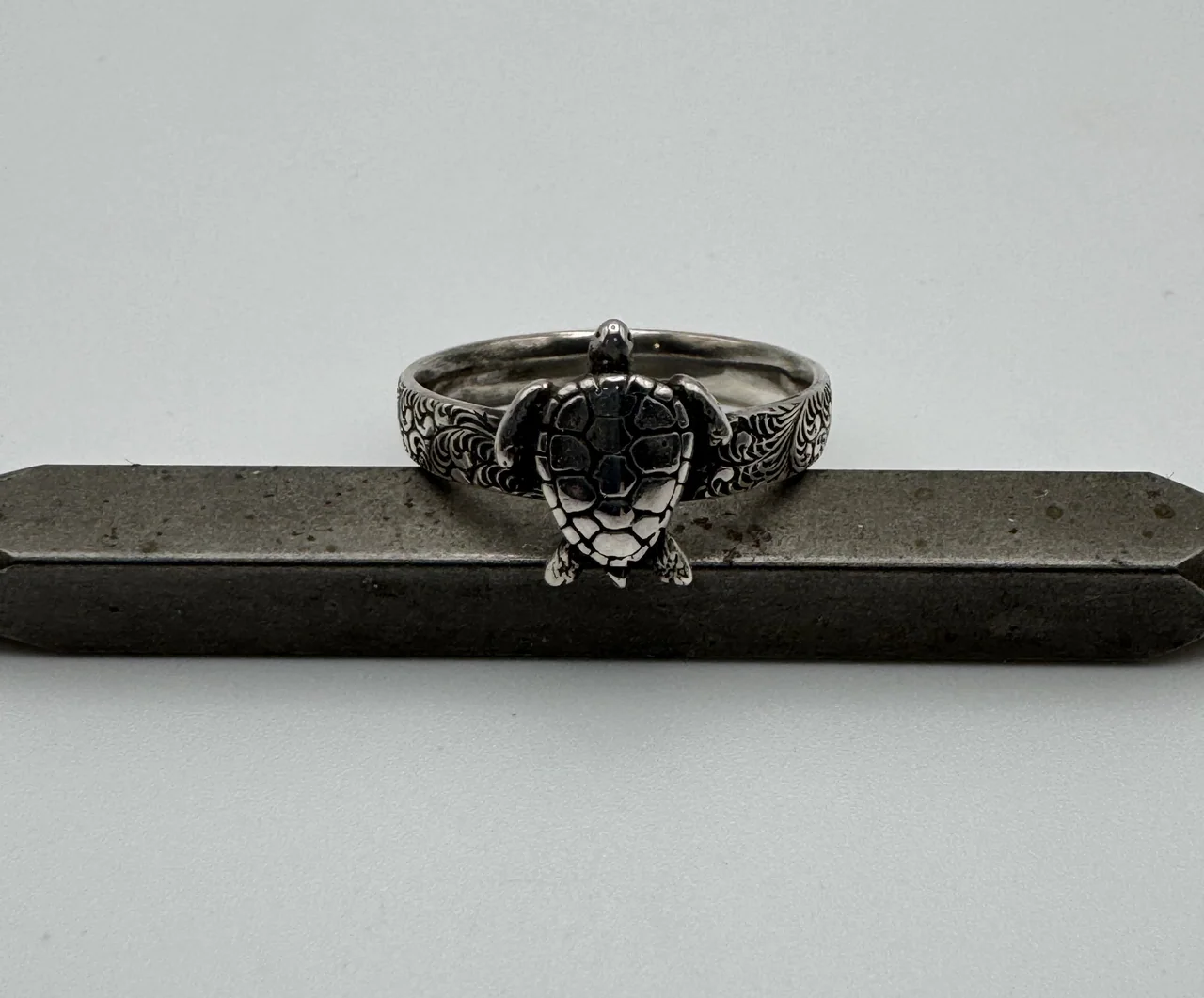 Sea turtle ring with floral band