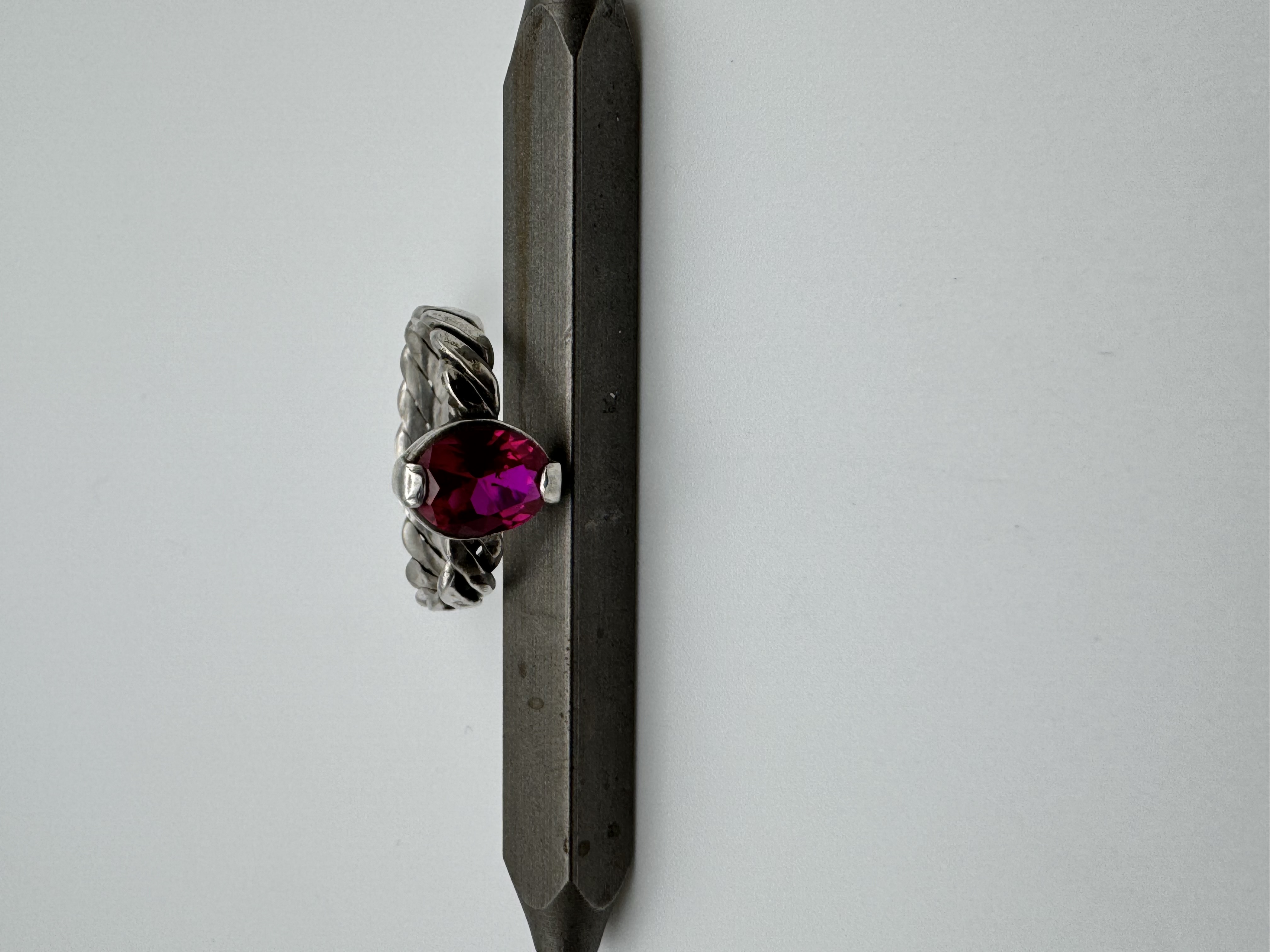 Oval Ruby on Cable Size 6.5